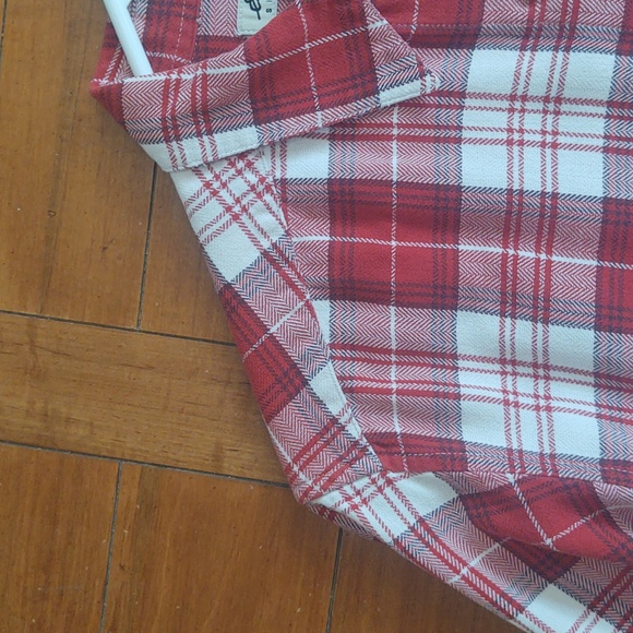 Flannel Button Down Top Red Plaid Eddie Bauer (Medium) Women's - Picture 11 of 11